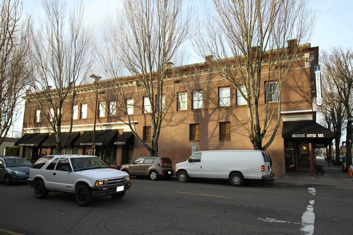 Photo 3 of 325-333 NE Russell St And 2601-2605 NE Mlk, Portland, OR 97212