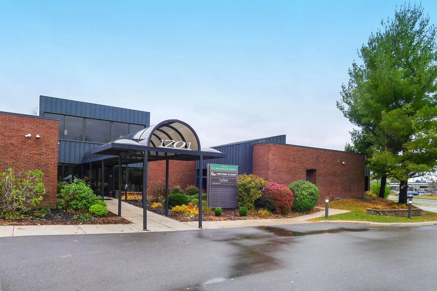 Photo 1 of 1701 Curve Crest Blvd W, Stillwater, MN 55082