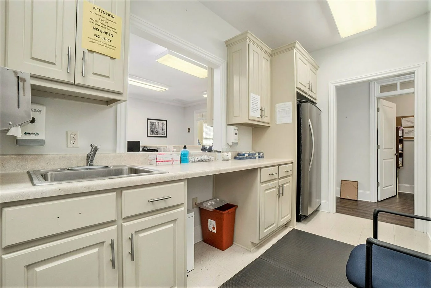 Photo 3 of 1690 Stone Village Ln NW, Kennesaw, GA 30152