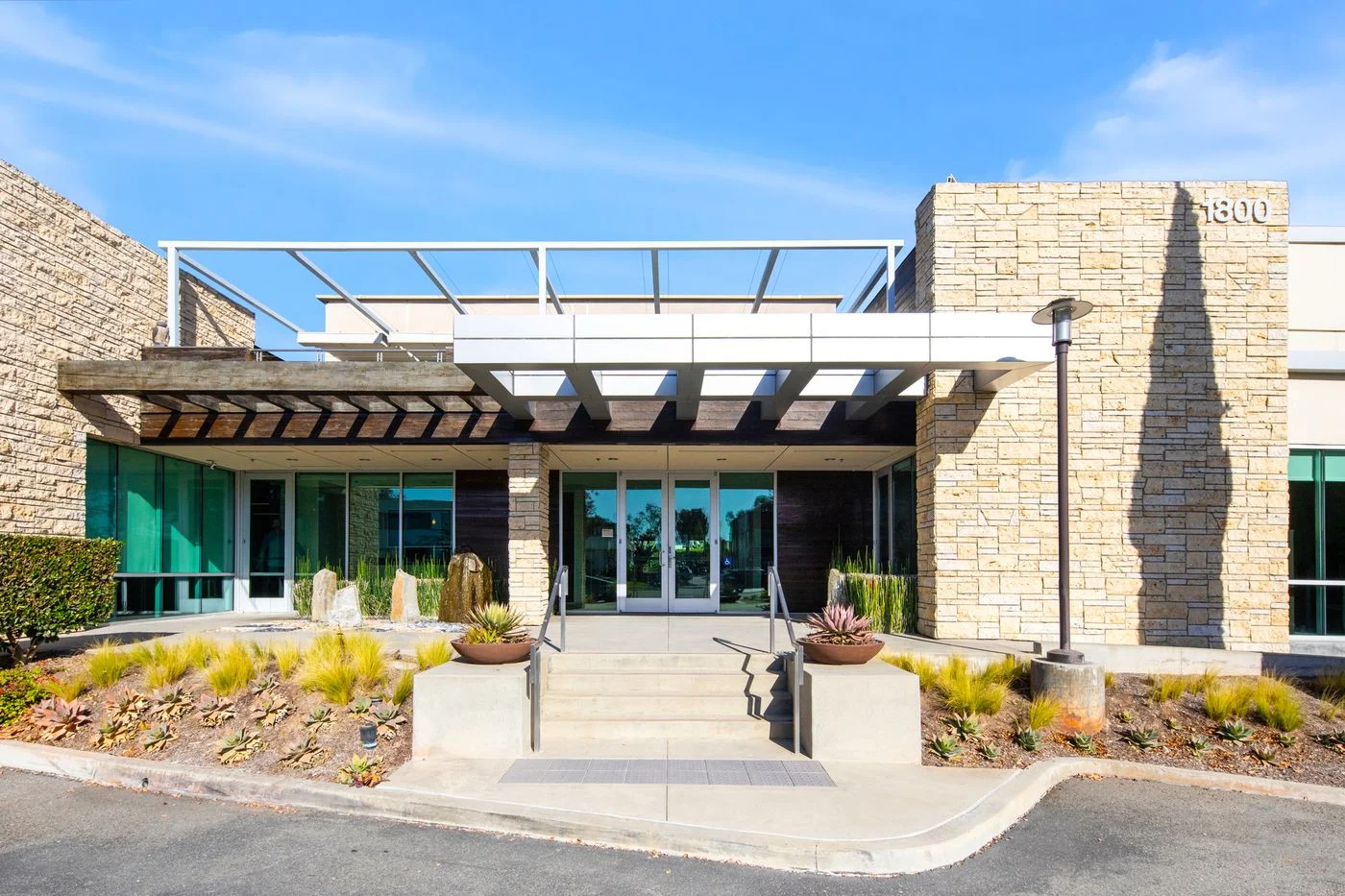 Photo 2 of 1800 Quail St, Newport Beach, CA 92660