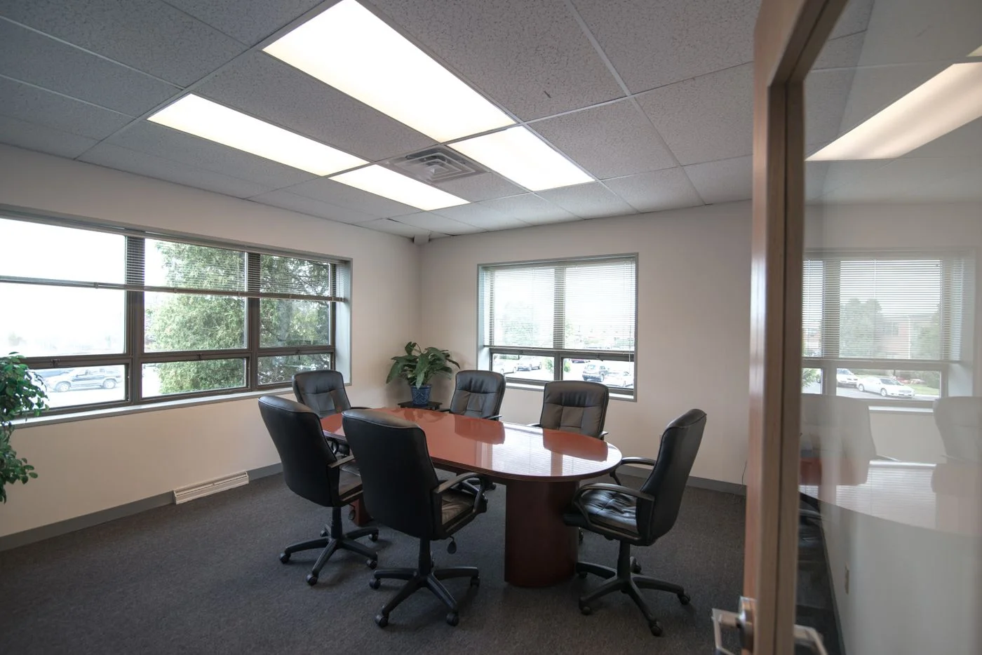 Photo 3 of 607 North Ave, Wakefield, MA 01880