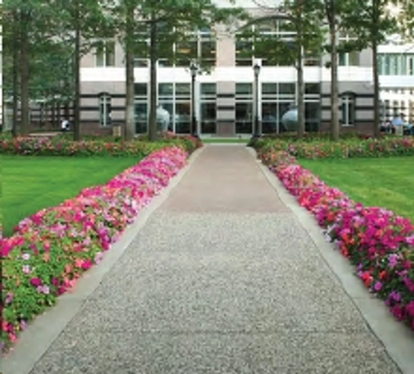 Photo 1 of 333 S 7th St, Minneapolis, MN 55402