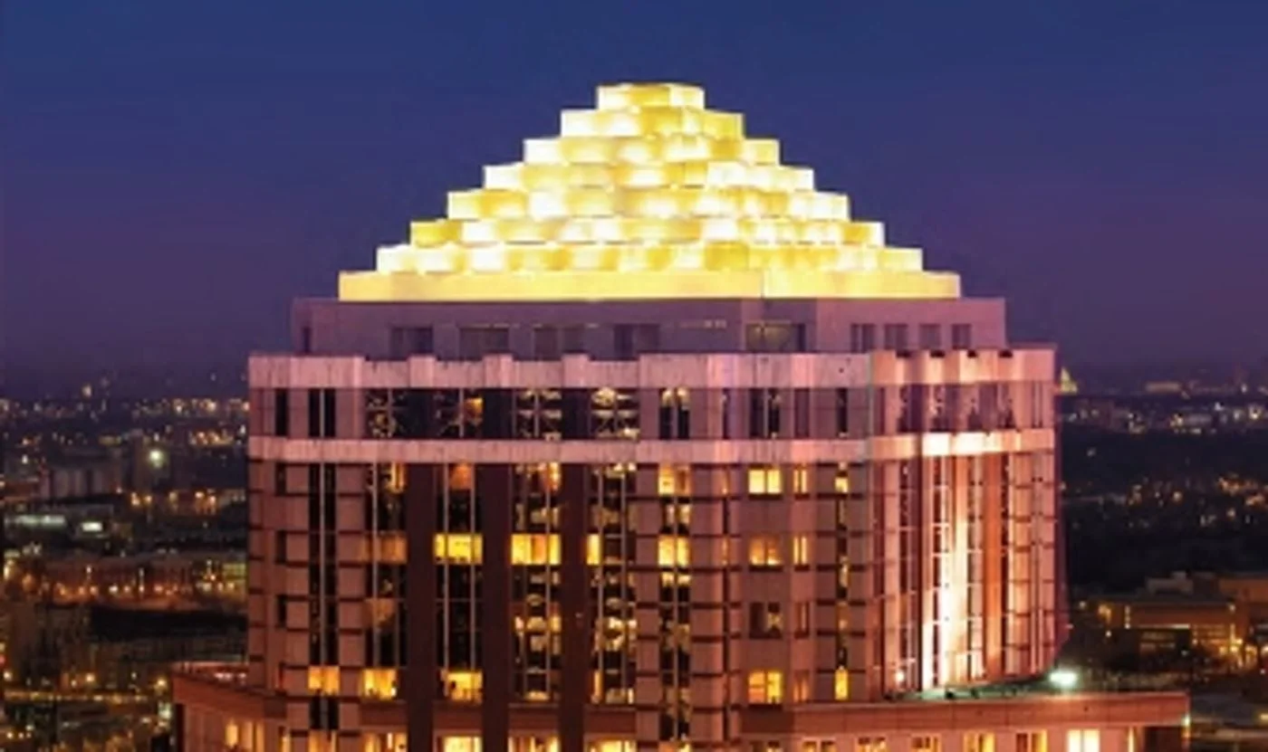 Photo 2 of 333 S 7th St, Minneapolis, MN 55402