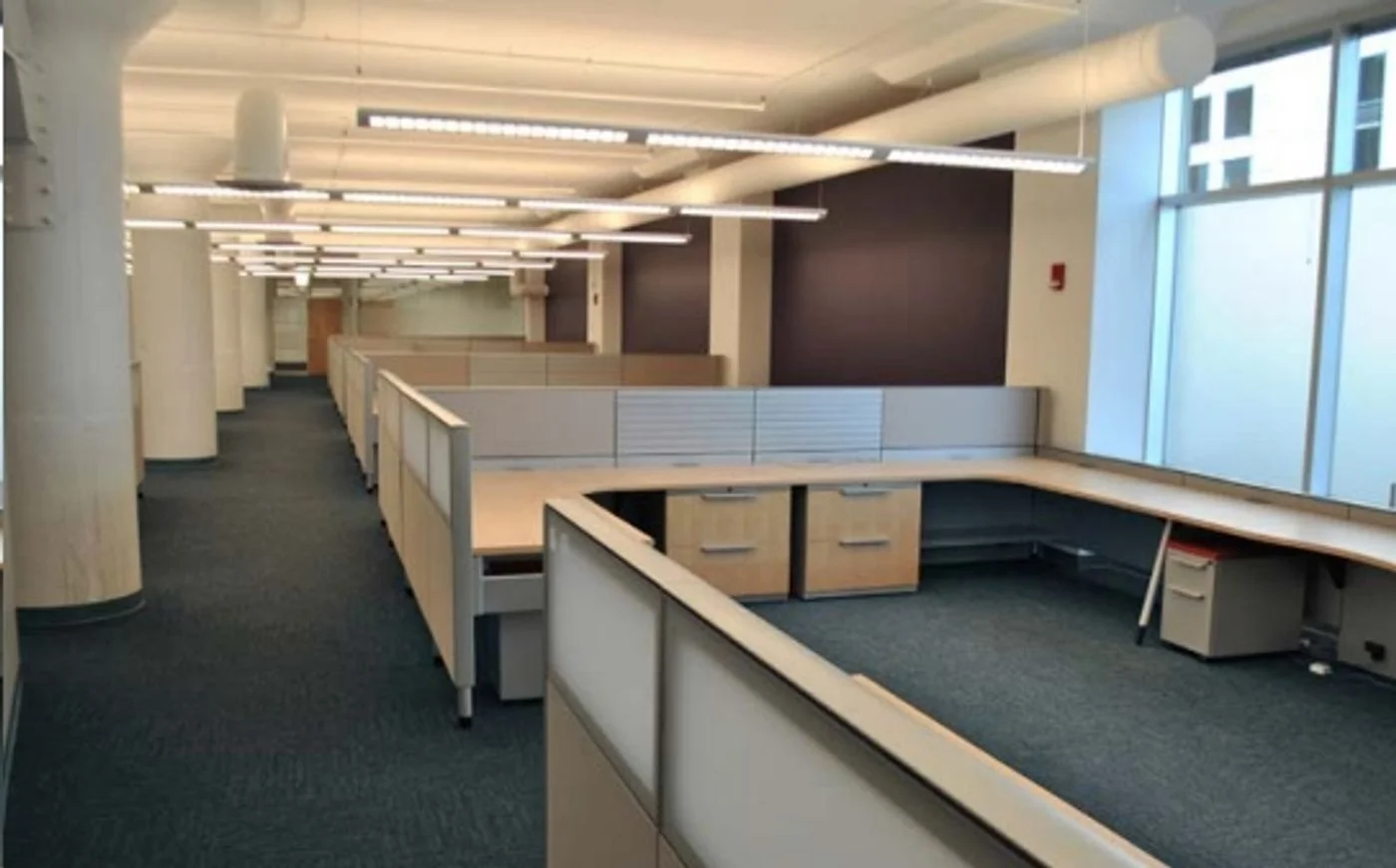 Photo 3 of 302 W 3rd St, Cincinnati, OH 45202