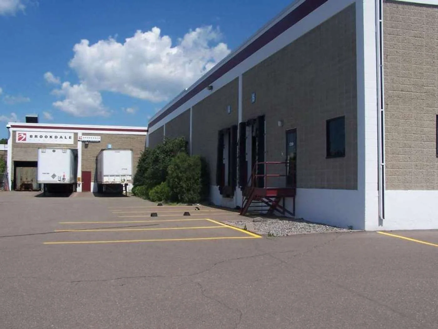 Photo-3 of 9900 13th Ave N, Plymouth, MN 55441