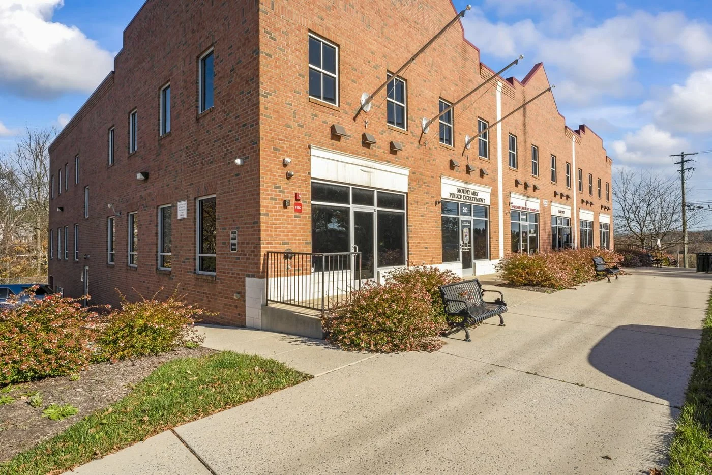 Photo-2 of 205 Center St, Mount Airy, MD 21771