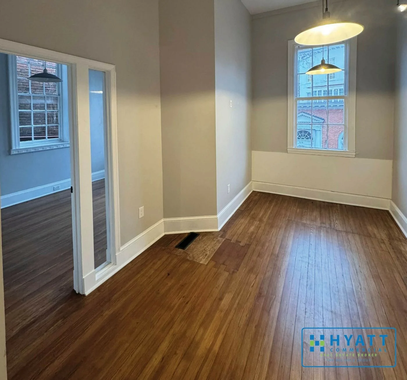 Photo 2 of 211 Main St, Annapolis, MD 21401