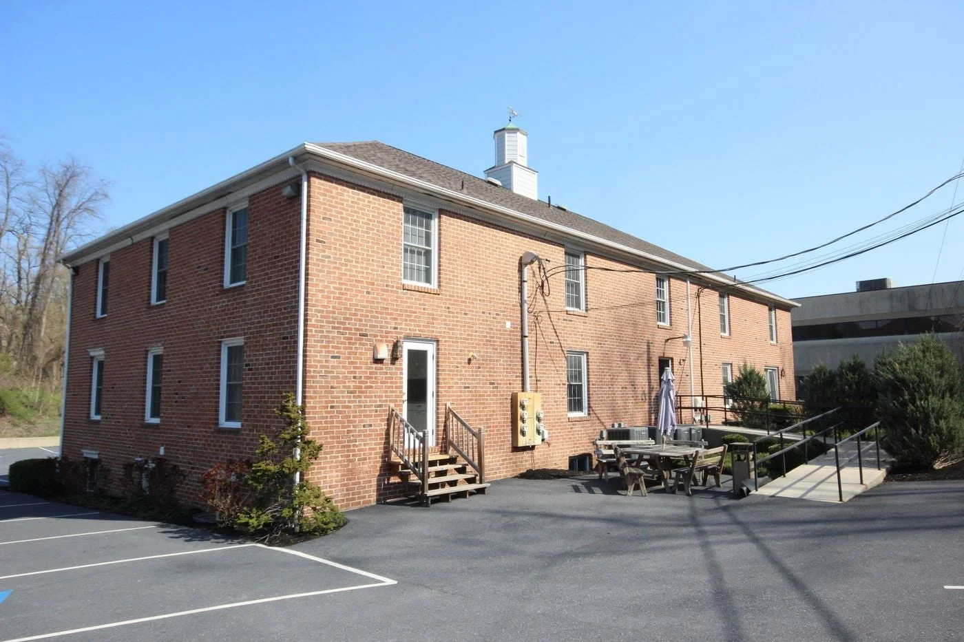 Photo 2 of 1013 Mumma Rd, Lemoyne, PA 17043