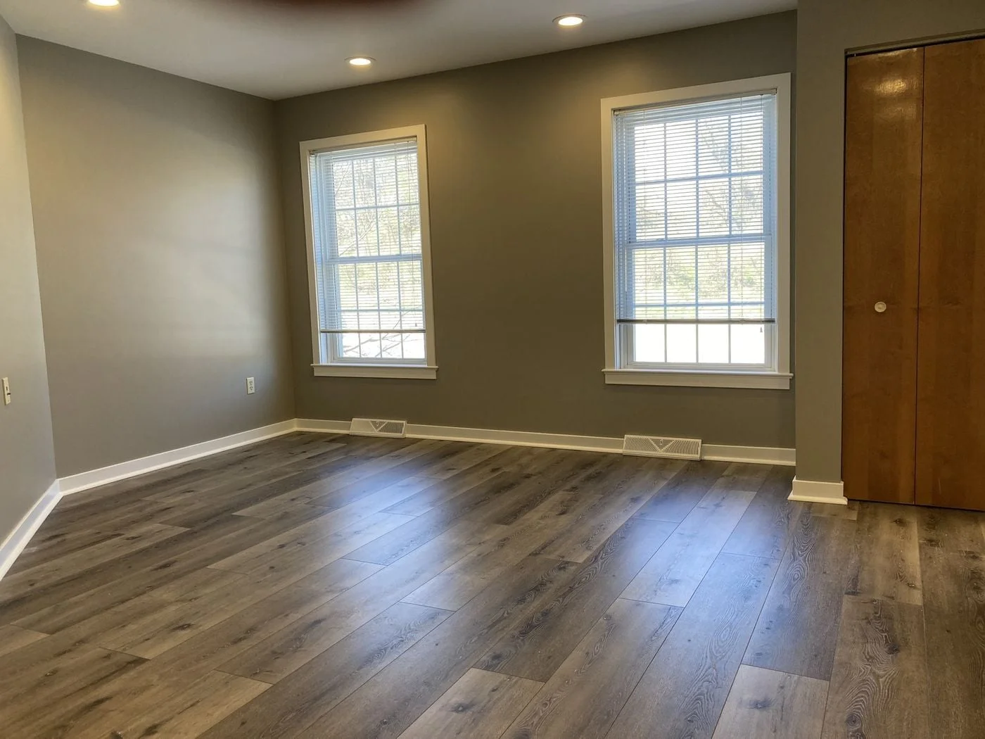 Photo 3 of 1013 Mumma Rd, Lemoyne, PA 17043