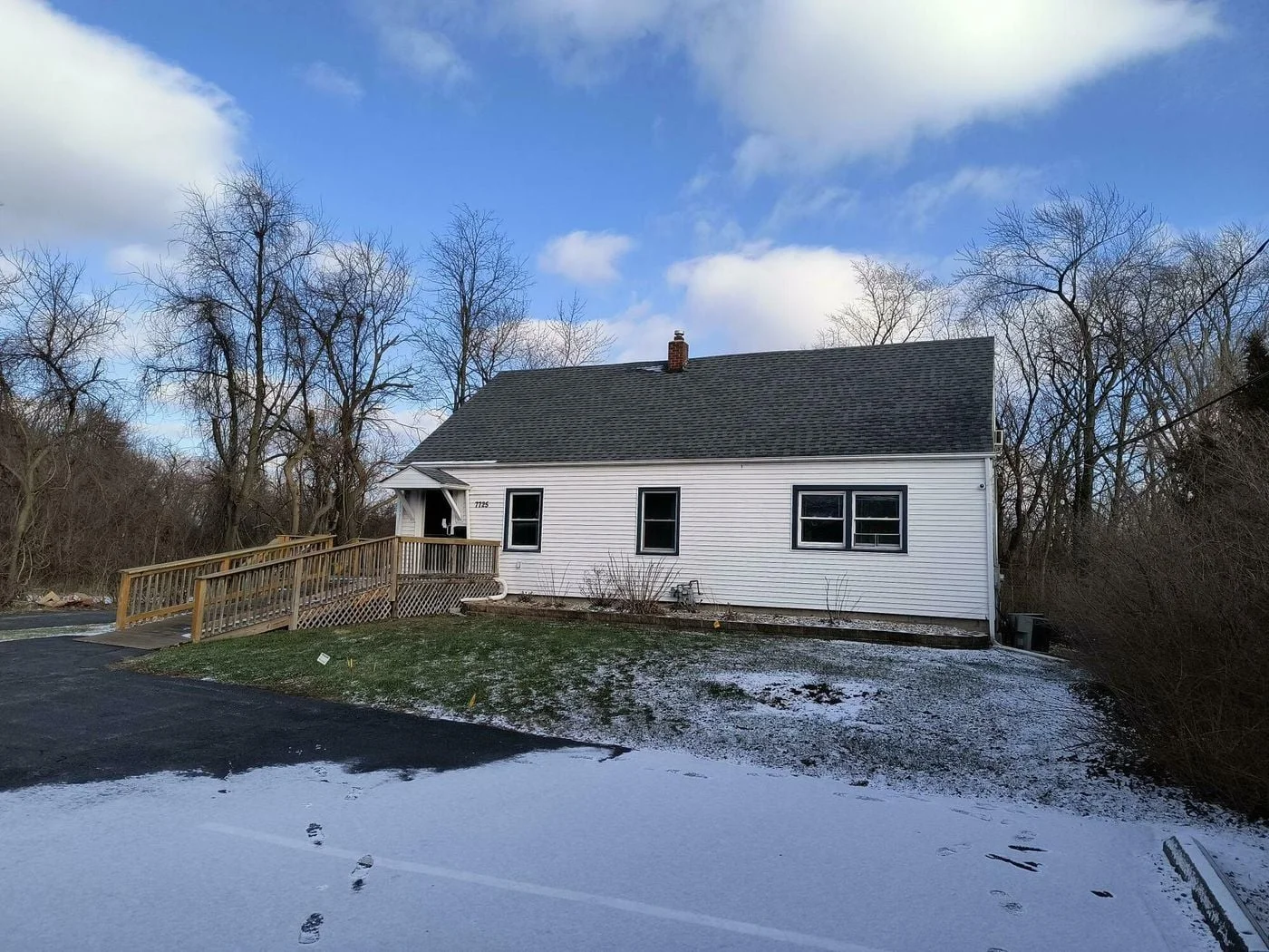 Photo 2 of 7725 Taft St, Merrillville, IN 46410