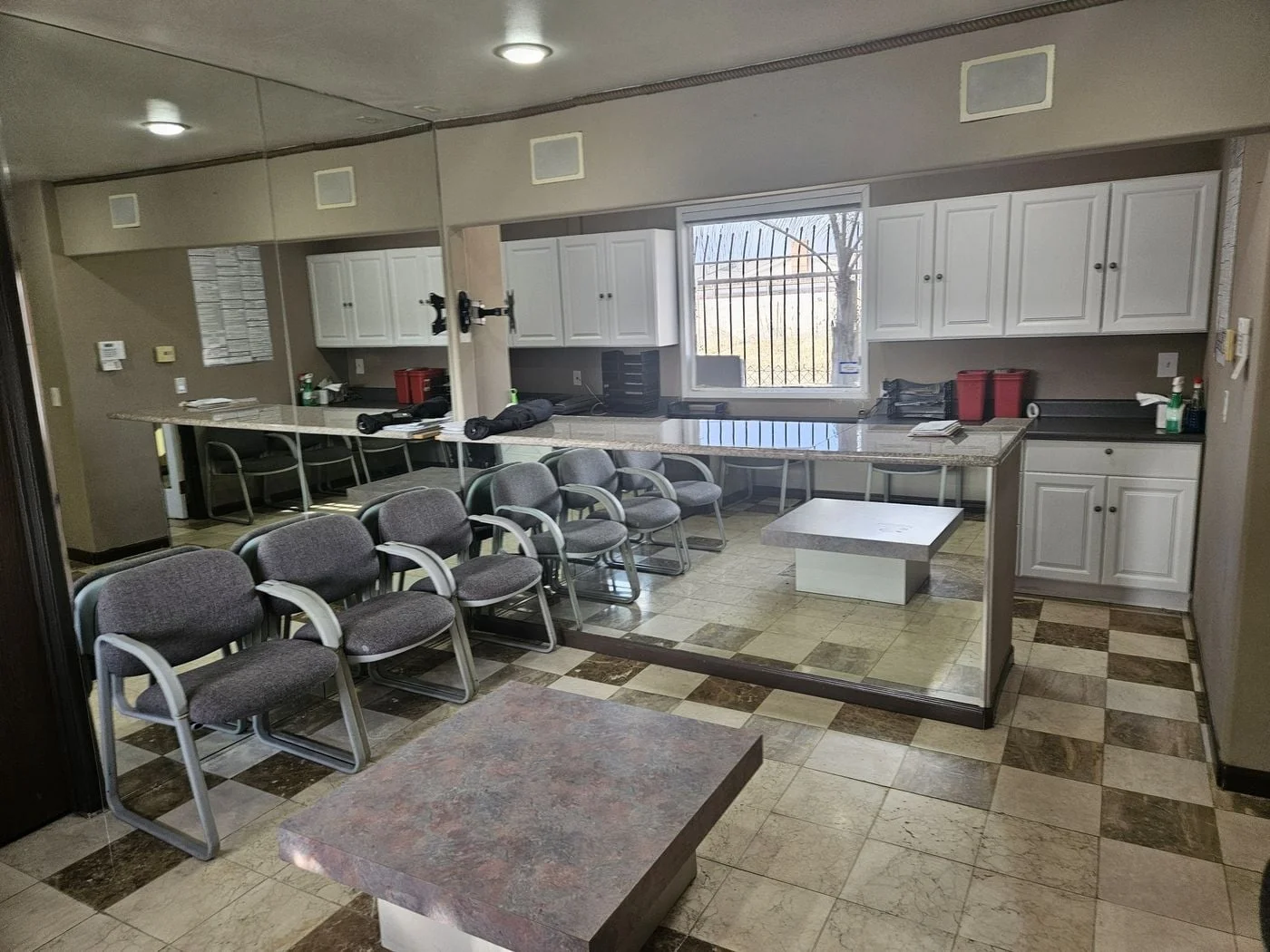 Photo 3 of 335 W Arrow Hwy, Glendora, CA 91740