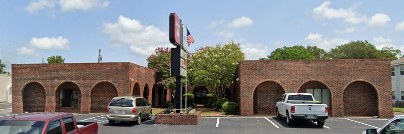 Photo 1 of 2046 Beltline Rd SW, Decatur, AL 35601