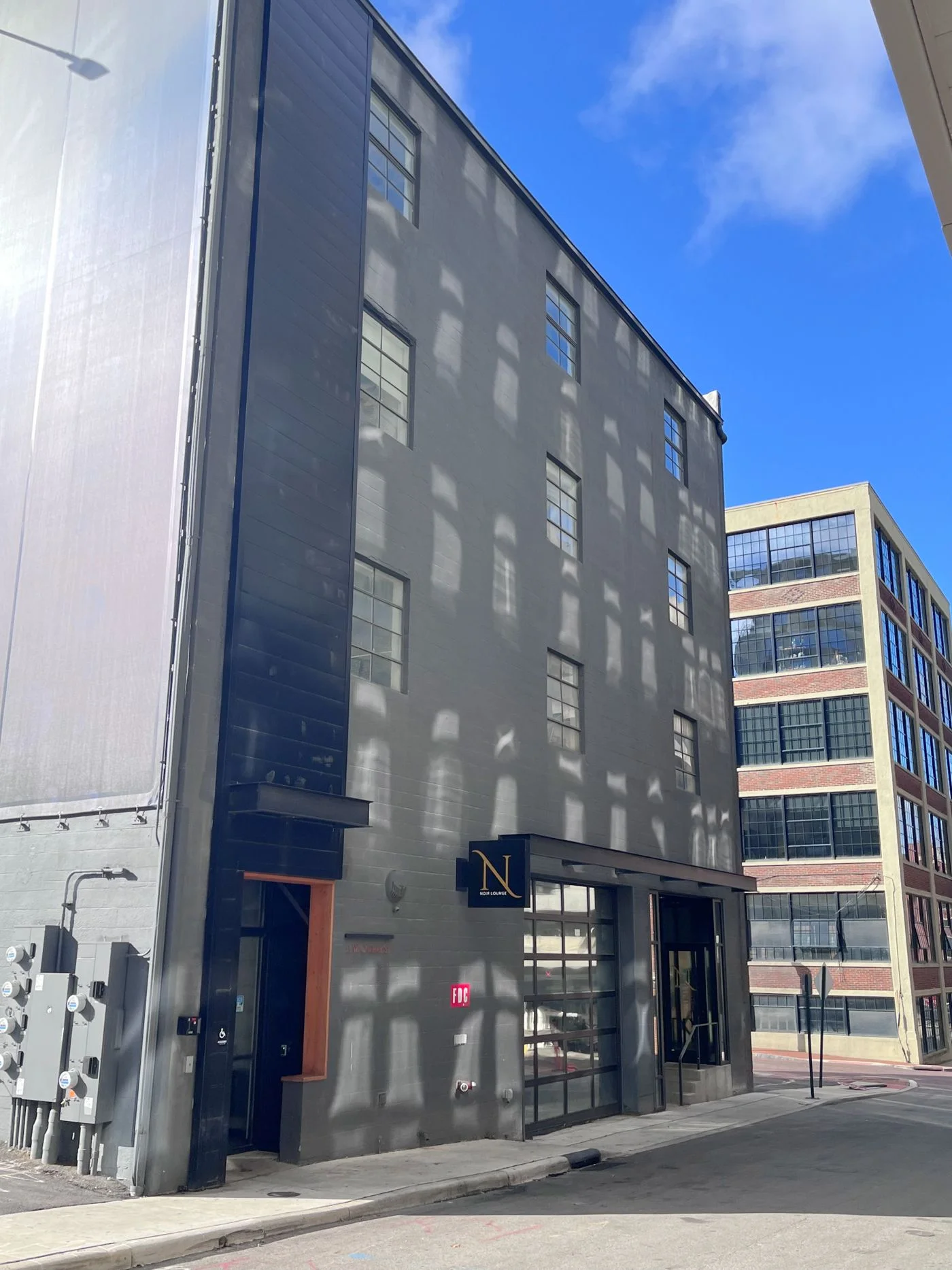 Photo-2 of 15 W Cherry St, Columbus, OH 43215