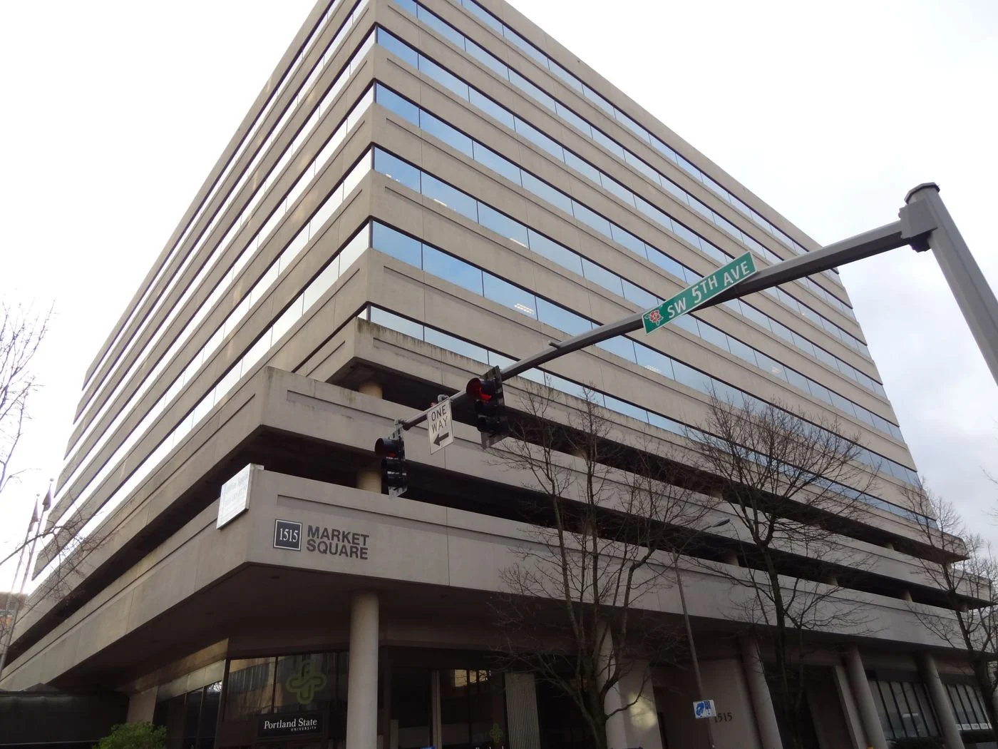 Photo 2 of 1515 SW 5th Ave, Portland, OR 97201