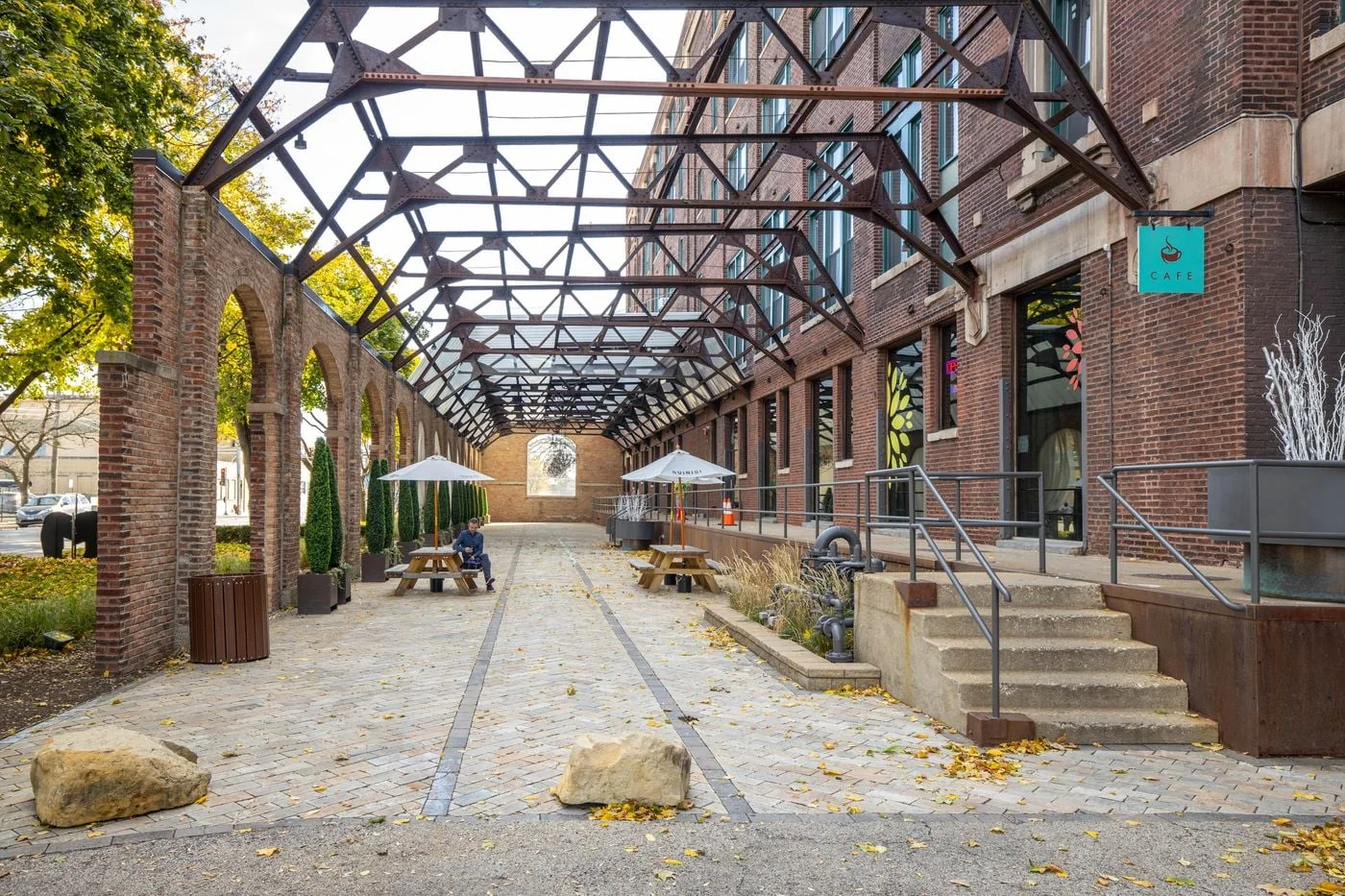 Photo 3 of 1200 W 35th St, Chicago, IL 60609