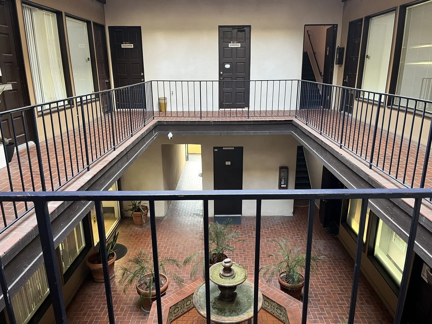 Photo 2 of 23639 Hawthorne Blvd, Torrance, CA 90505