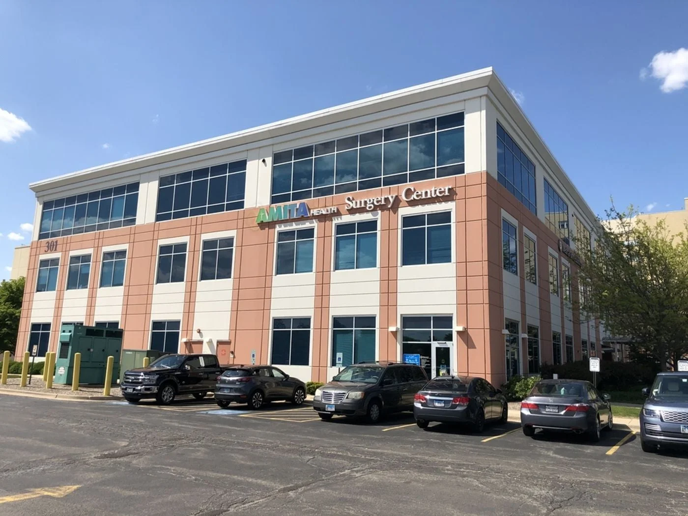 Photo 3 of 301 Madison St, Joliet, IL 60435