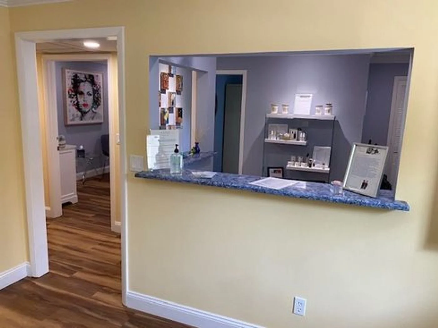 Photo 1 of 1000 9th St N Unit 203, Naples, FL, 34102