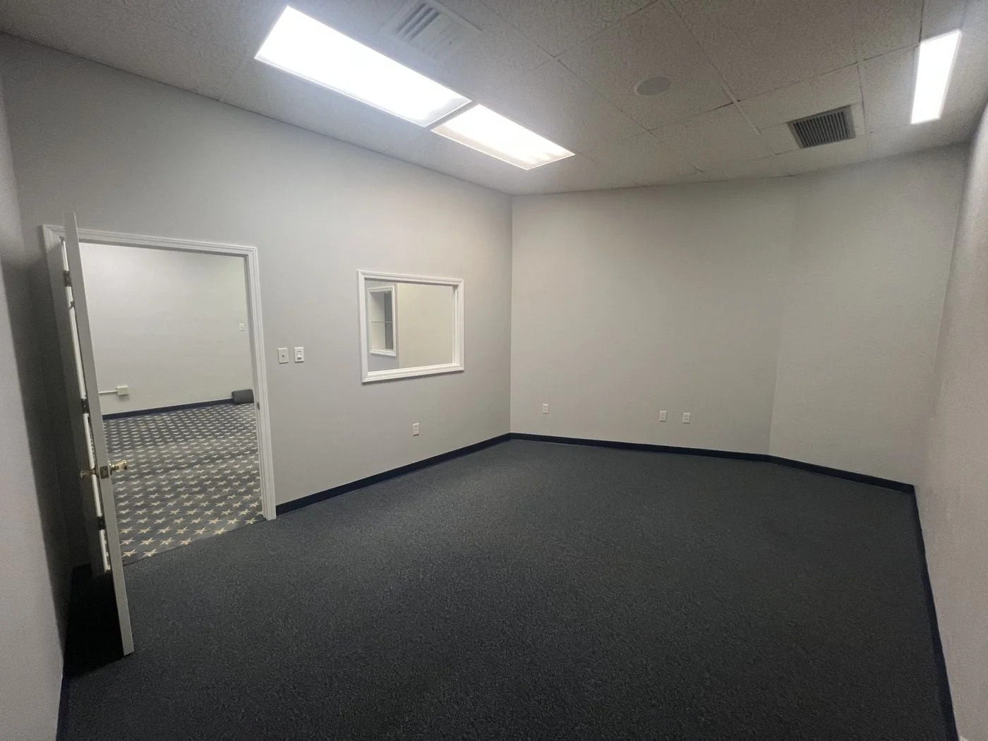 Photo 3 of 150 Hillside Dr, Bethel Park, PA 15102