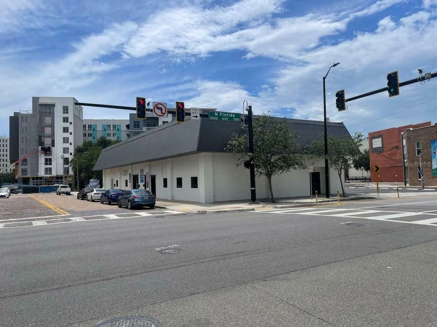 Photo 1 of 312 E Harrison St, Tampa, FL 33602