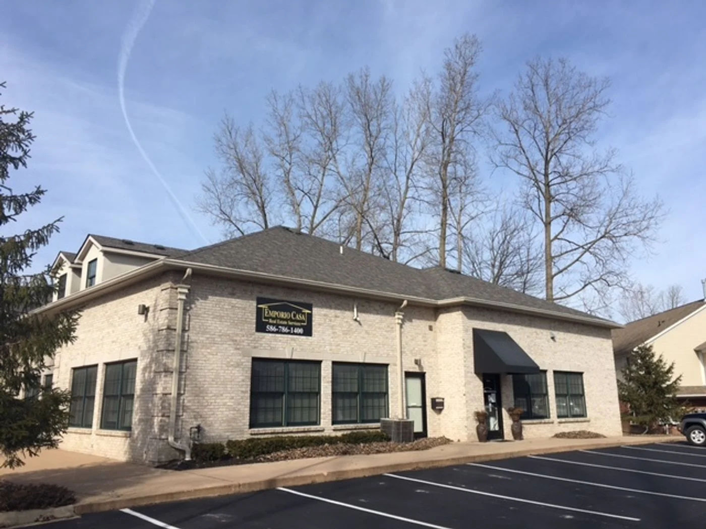 Photo 1 of 8155 Annsbury Dr, Shelby Township, MI 48316