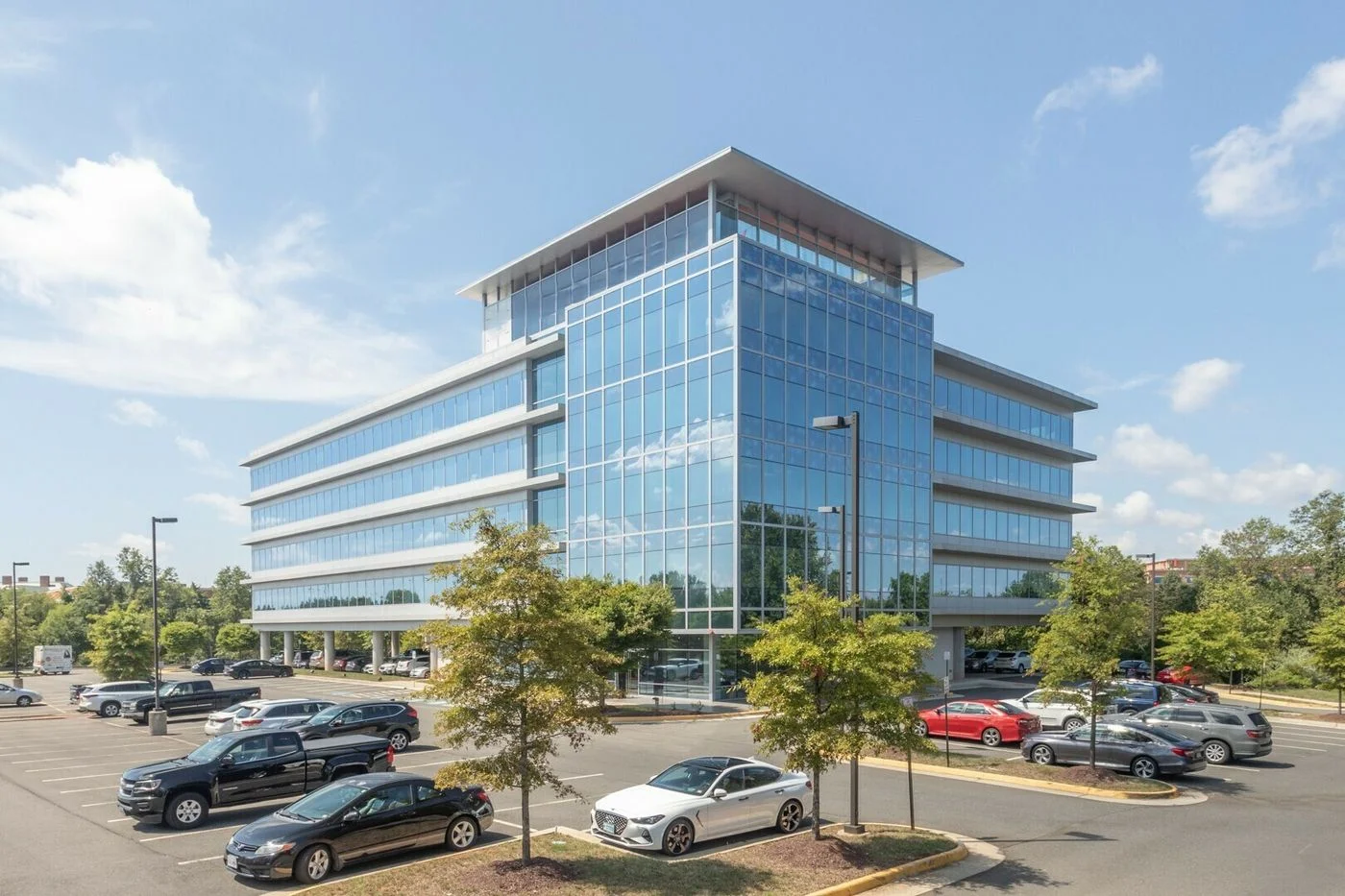 Photo-2 of 14399 Penrose Pl, Chantilly, VA 20151