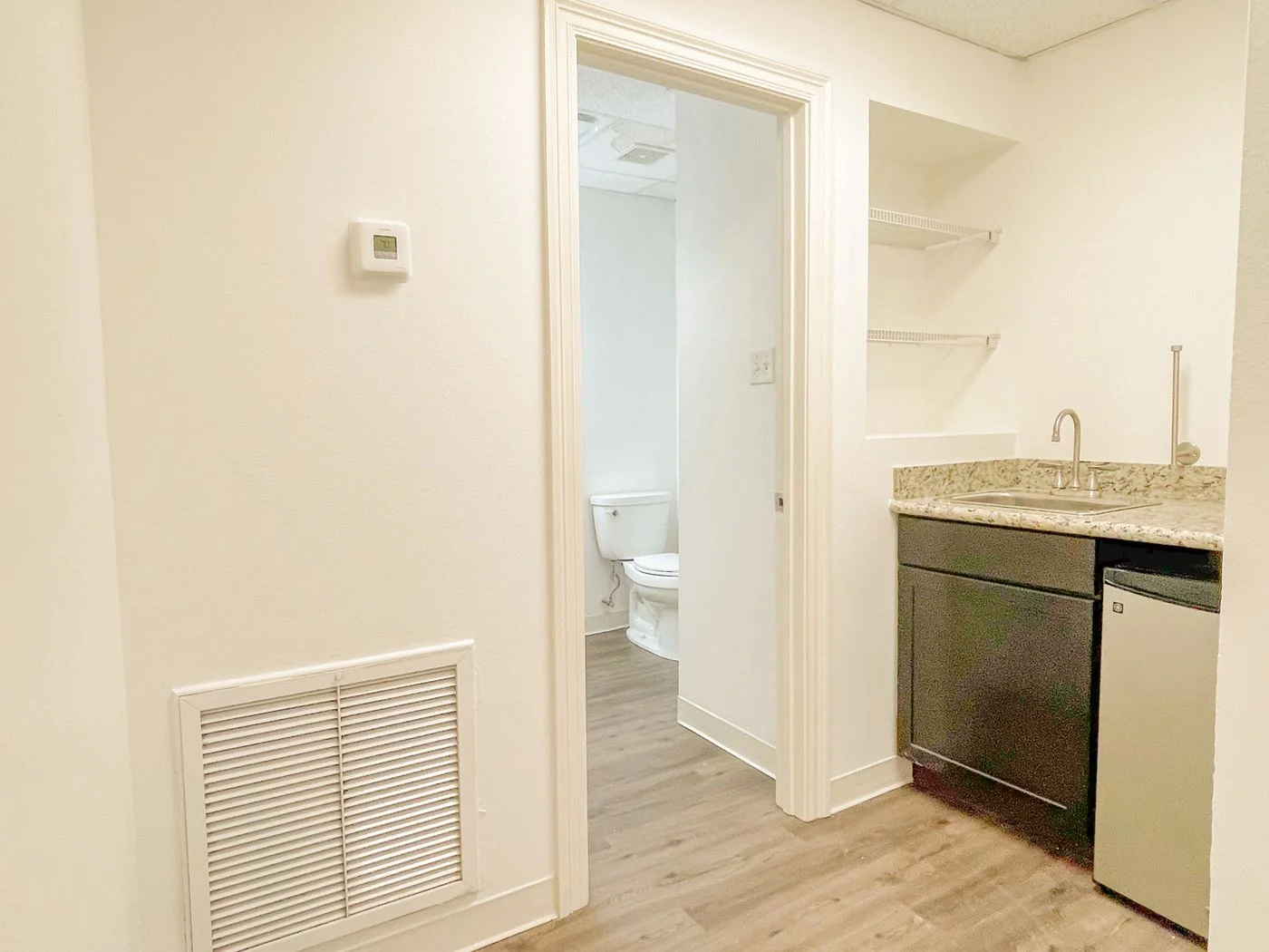 Photo-3 of 3129 Edenborn Ave, Metairie, LA 70002