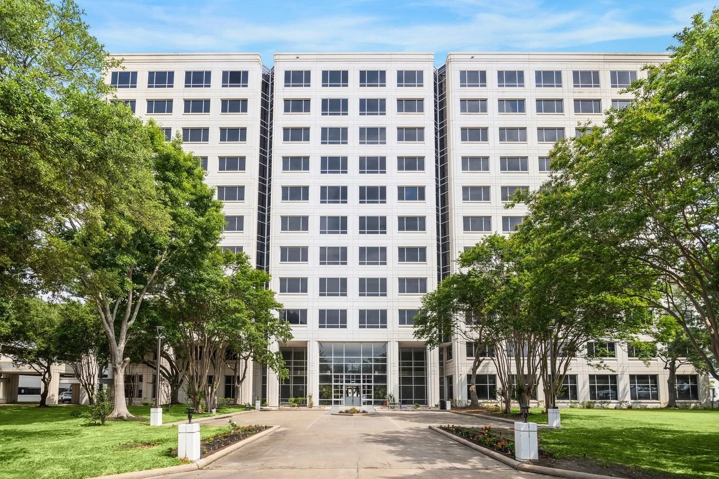 Photo-1 of 9800 Centre Pkwy, Houston, TX 77036