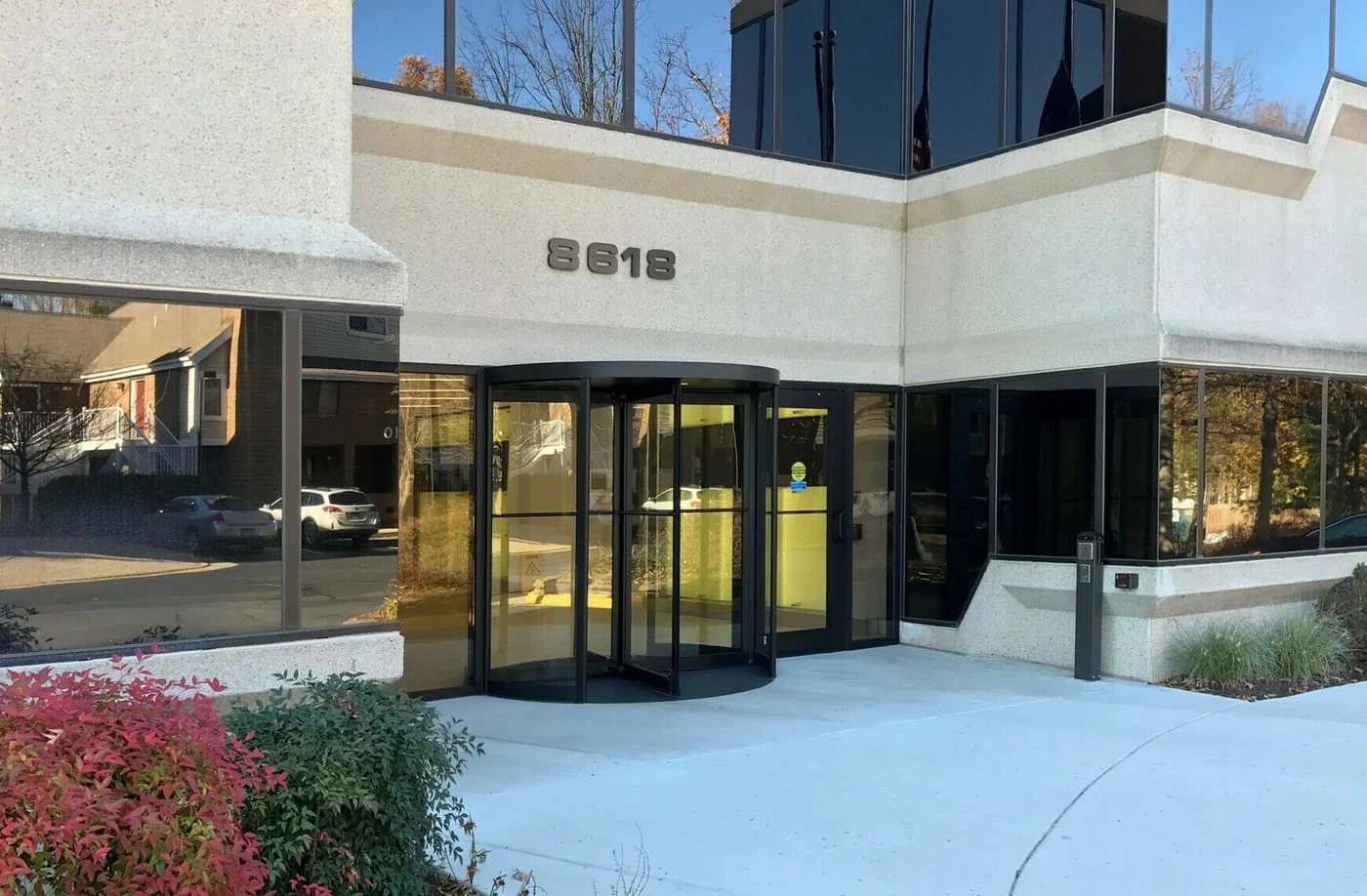 Photo 3 of 8618 Westwood Center Dr, Vienna, VA 22182