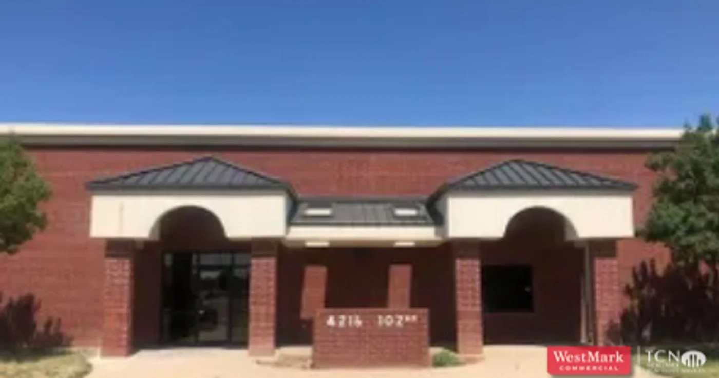 Photo 1 of 4216 102nd St, Lubbock, TX 79423