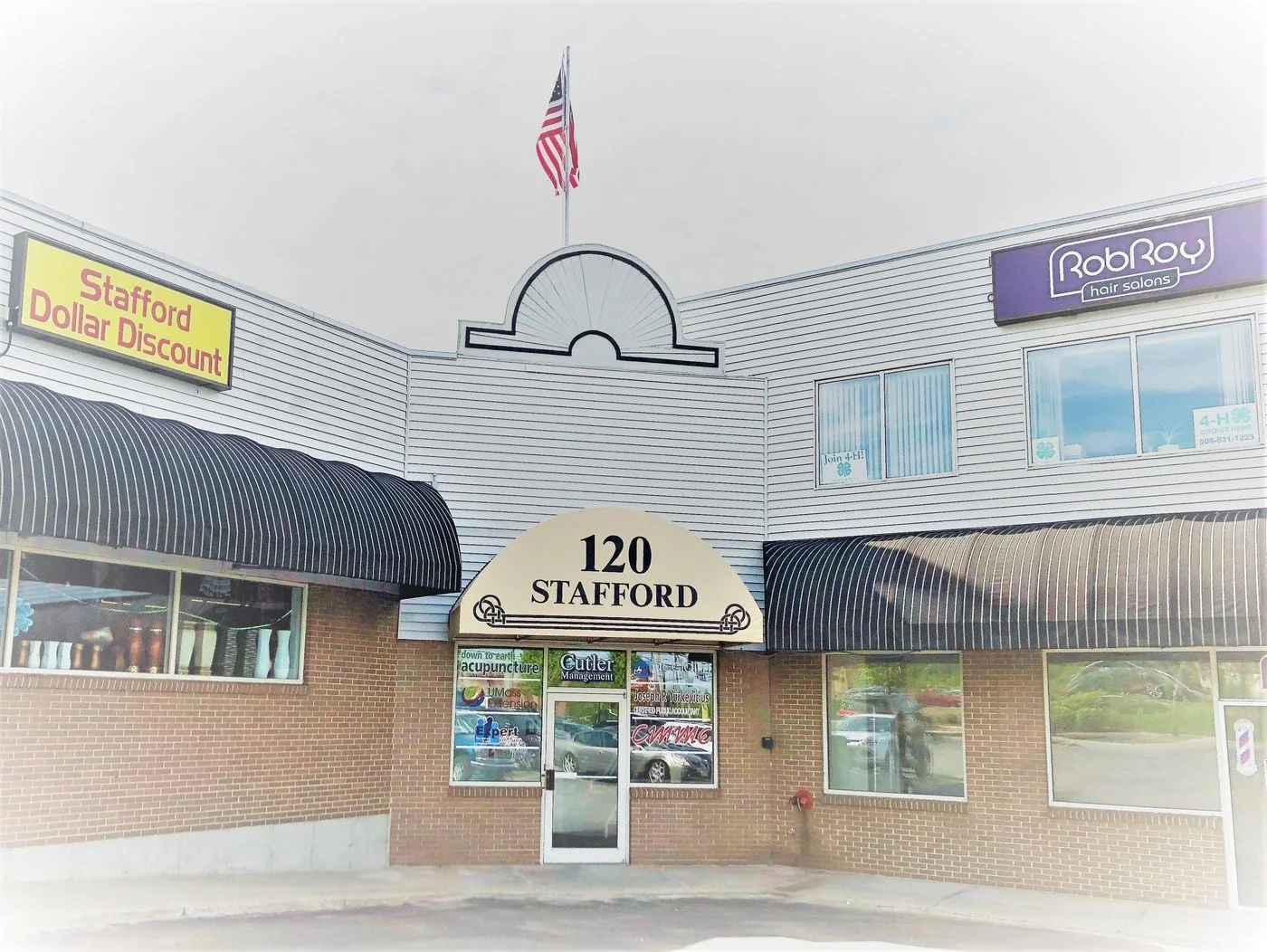 Photo 2 of 120 Stafford St, Worcester, MA 01603