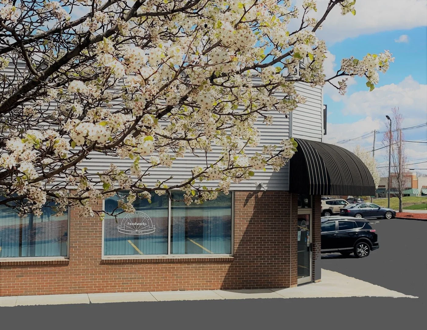 Photo 3 of 120 Stafford St, Worcester, MA 01603