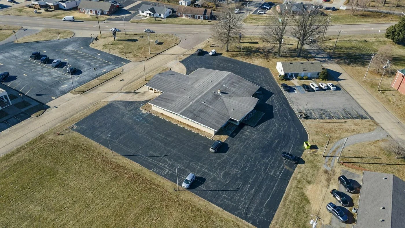 Photo 1 of 808 E Wakefield Ave, Sikeston, MO 63801