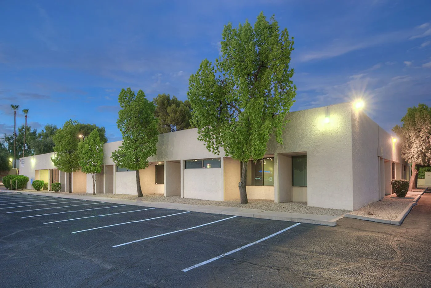 Photo 1 of 4643 E Thomas Rd, Phoenix, AZ 85018