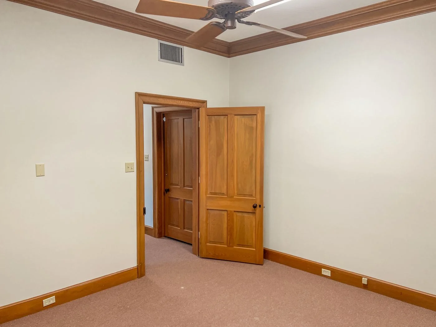 Photo 3 of 7909 Wrenwood Blvd, Baton Rouge, LA 70809