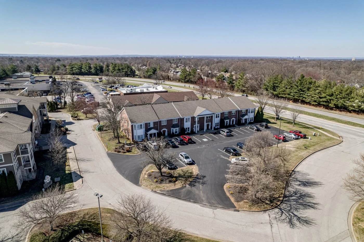 Photo-2 of 2821 S Hurstbourne Pkwy, Louisville, KY 40220
