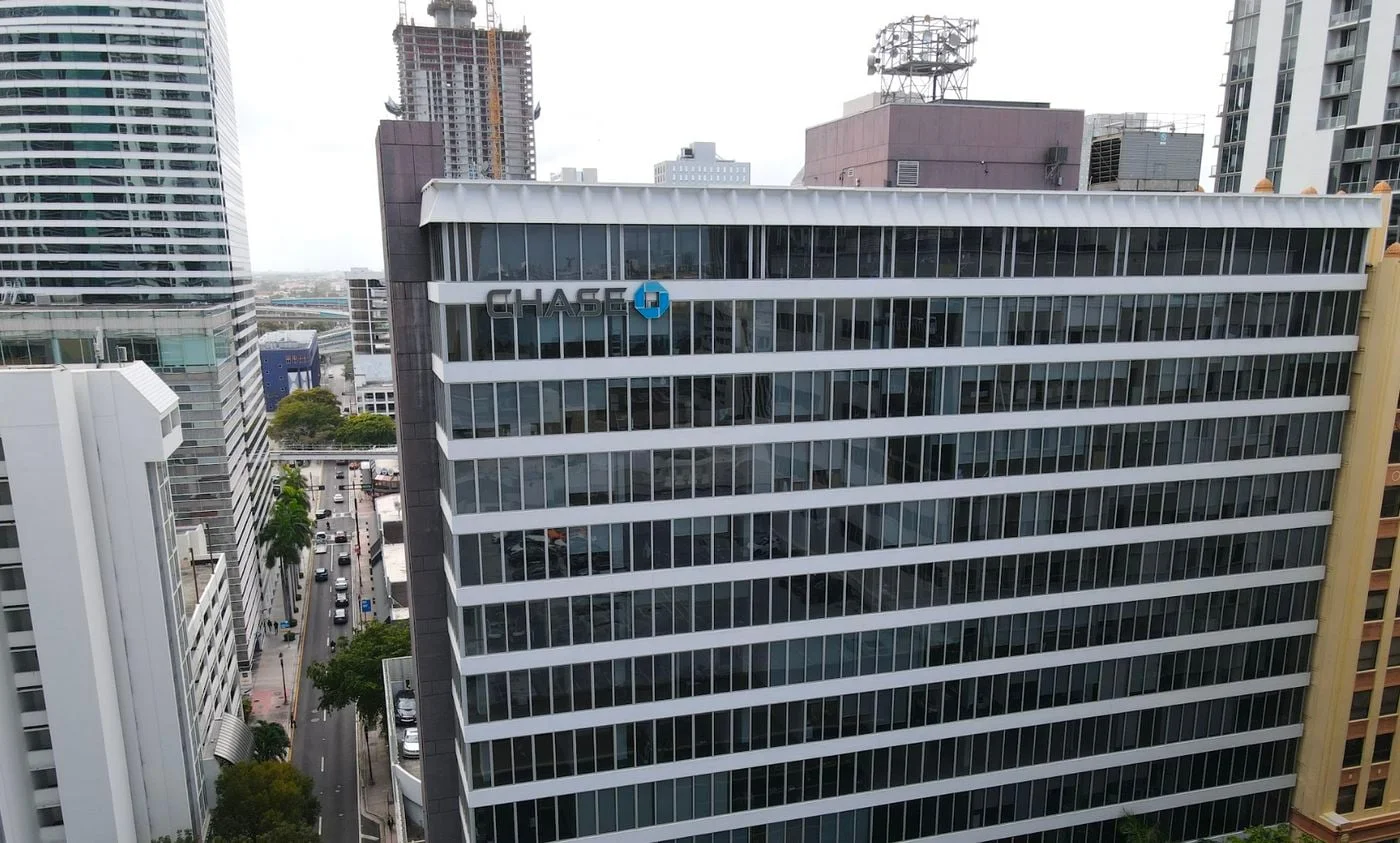 Photo 1 of 150 SE 2nd Ave, Miami, FL 33131