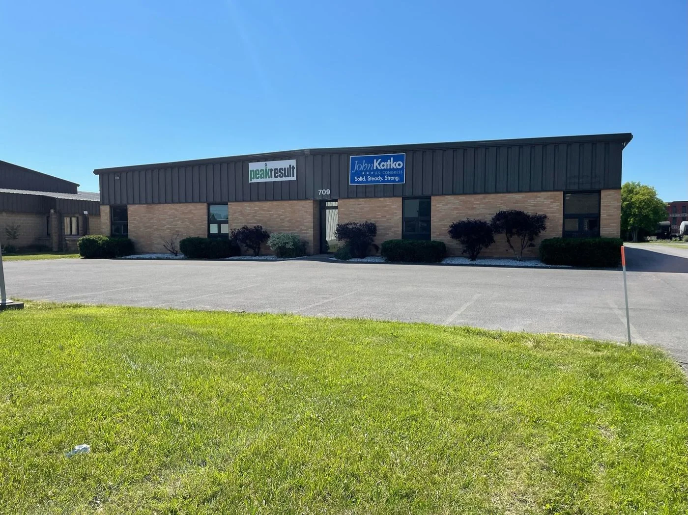 Photo-1 of 709 Erie Blvd W, Syracuse, NY 13204
