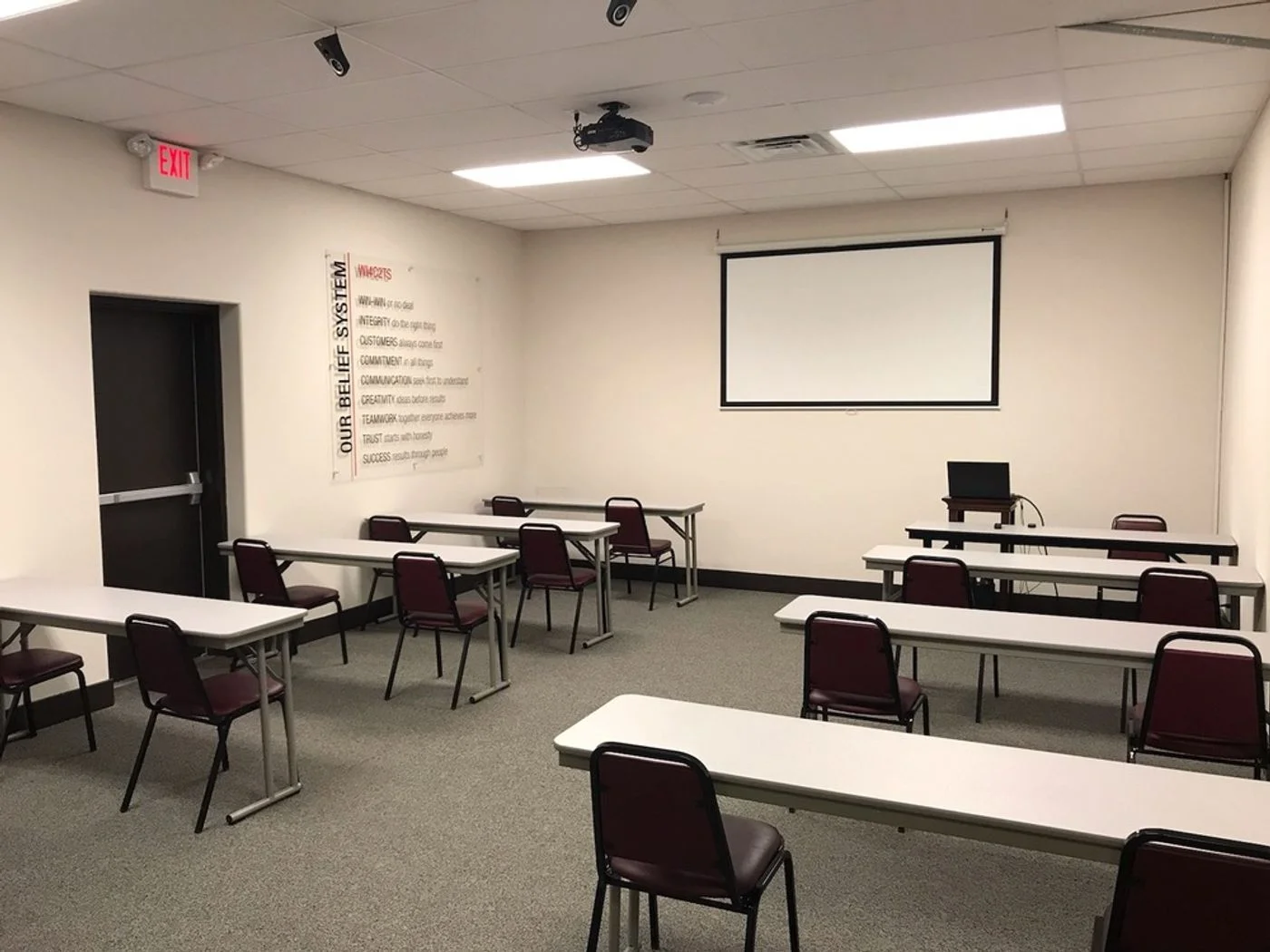 Photo 3 of 1401 Sidney Baker St, Kerrville, TX 78028