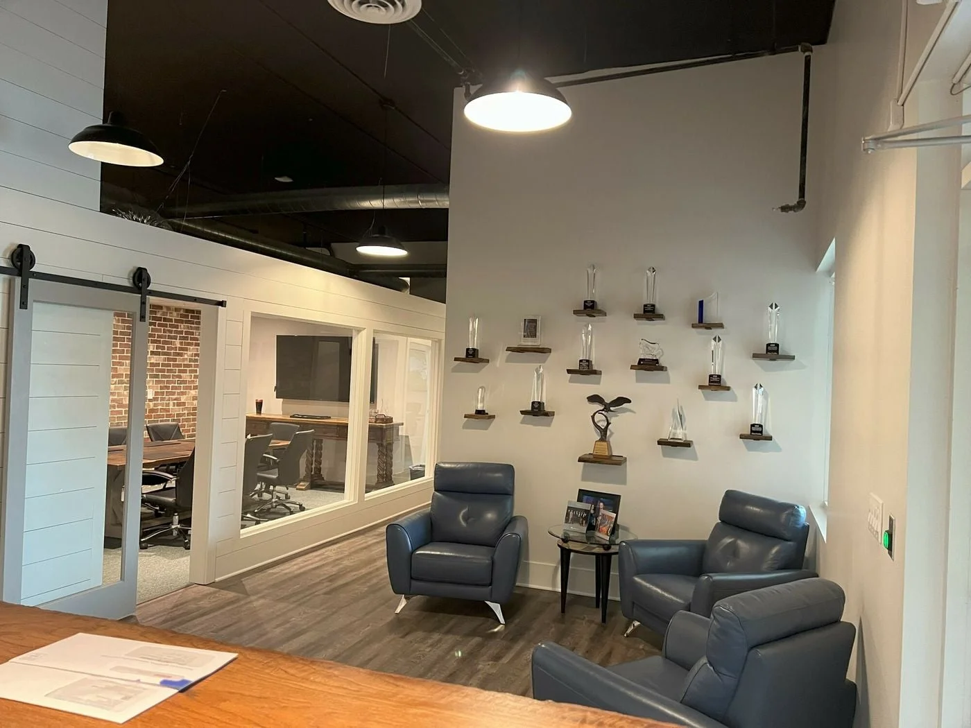 Photo 2 of 137 Johnson Ferry Rd, Marietta, GA 30068