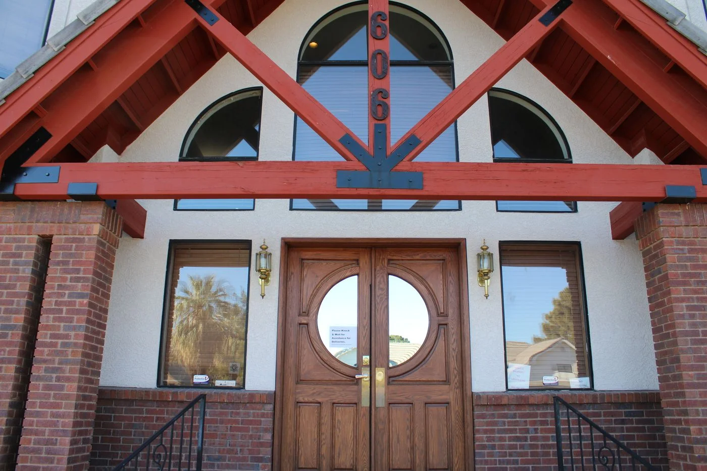 Photo 3 of 606 S 9th St, Las Vegas, NV 89101