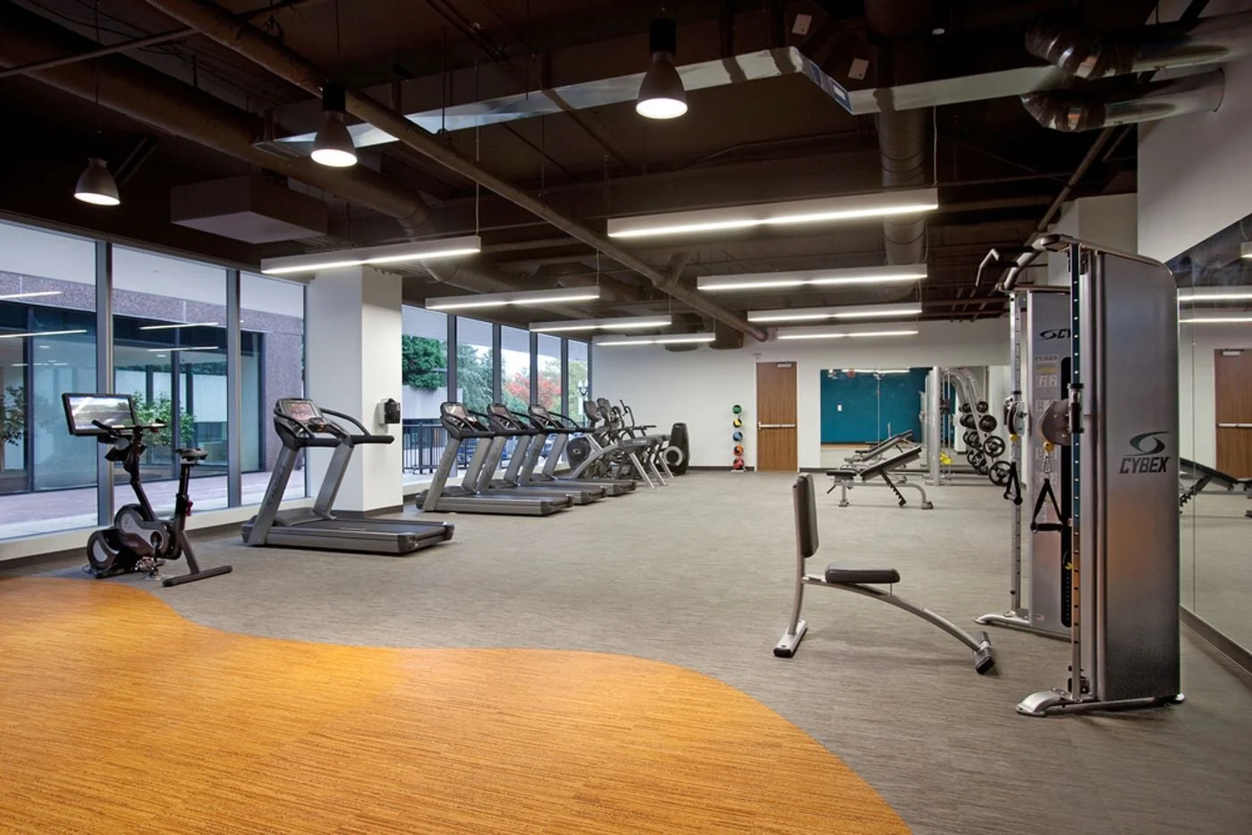 Photo 2 of 1400 Crystal Dr, Arlington, VA 22202