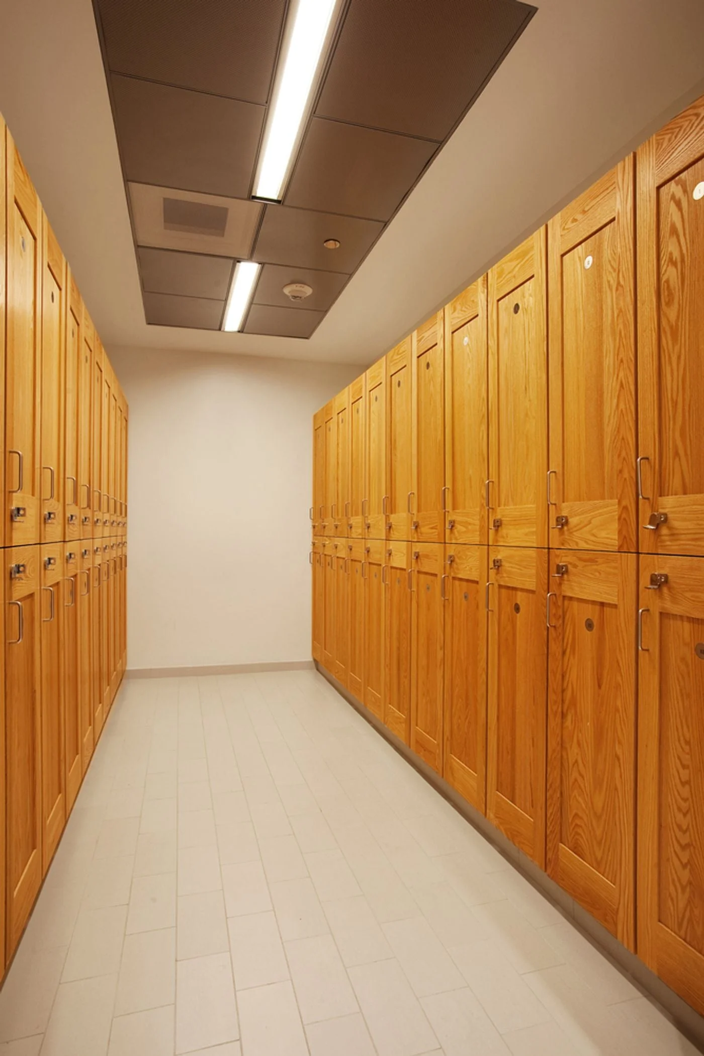 Photo 3 of 1400 Crystal Dr, Arlington, VA 22202