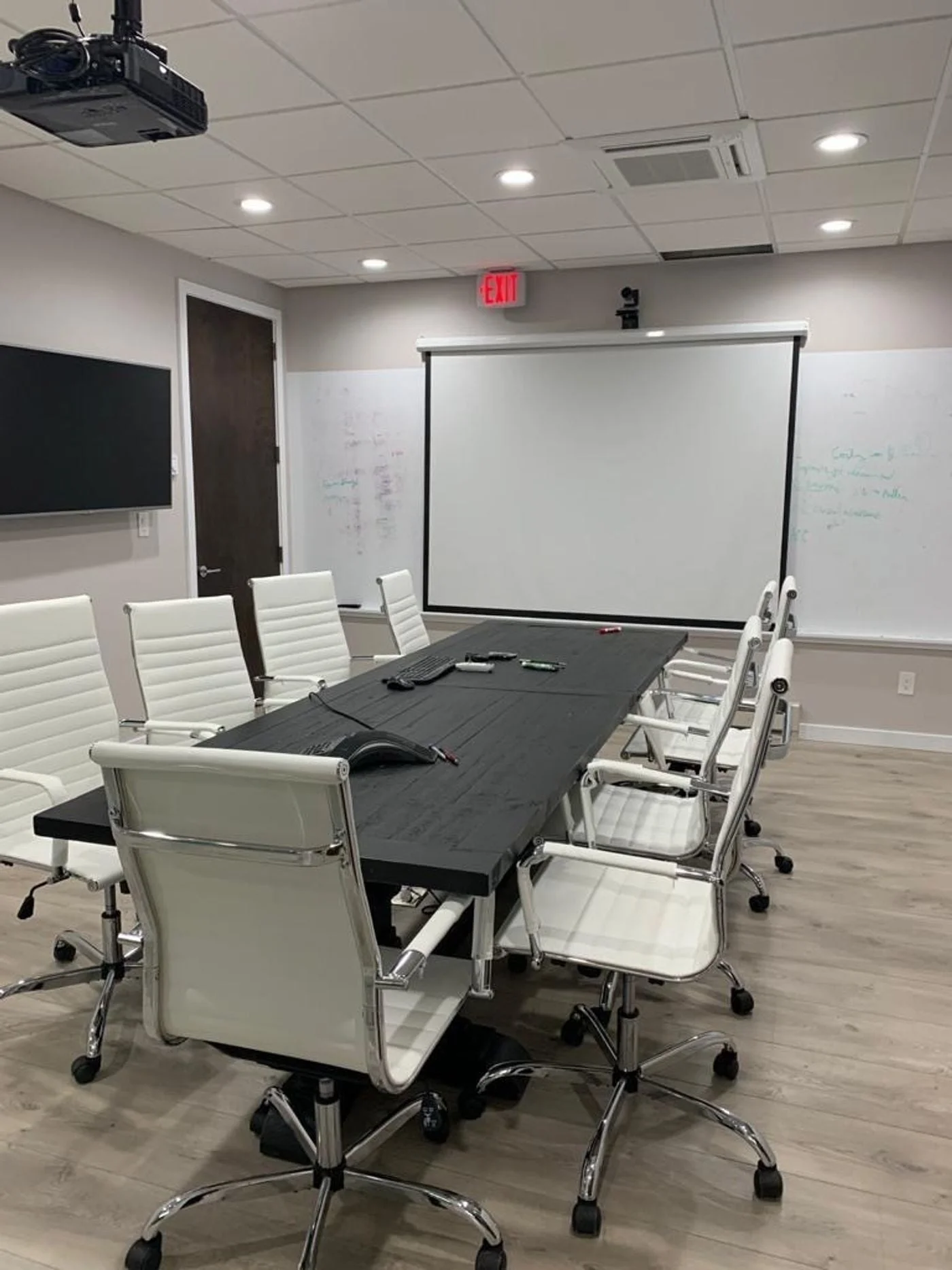 Photo 3 of 245 Saw Mill River Rd, Hawthorne, NY 10532