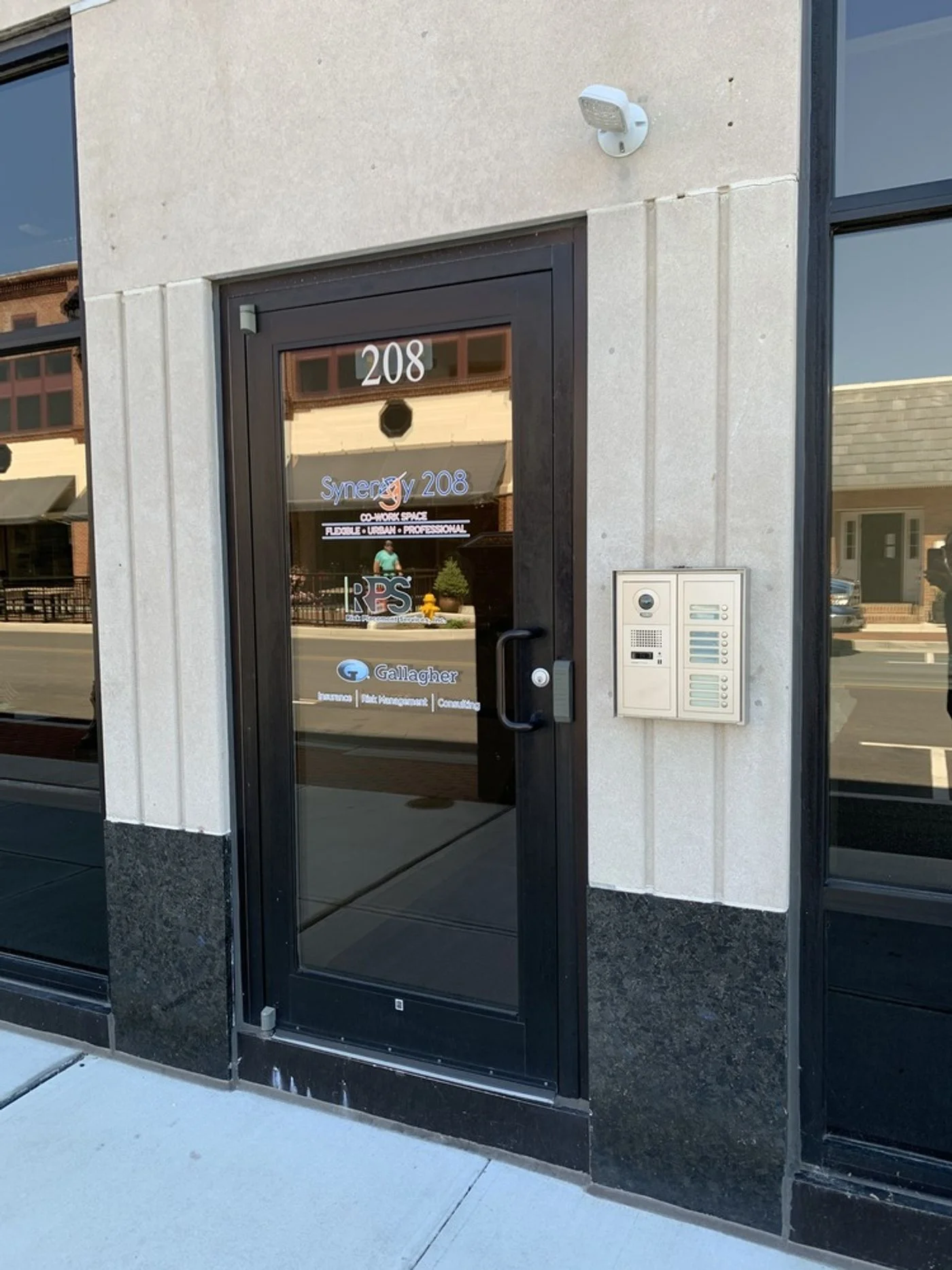 Photo 2 of 208 E Main St, Salisbury, MD 21801