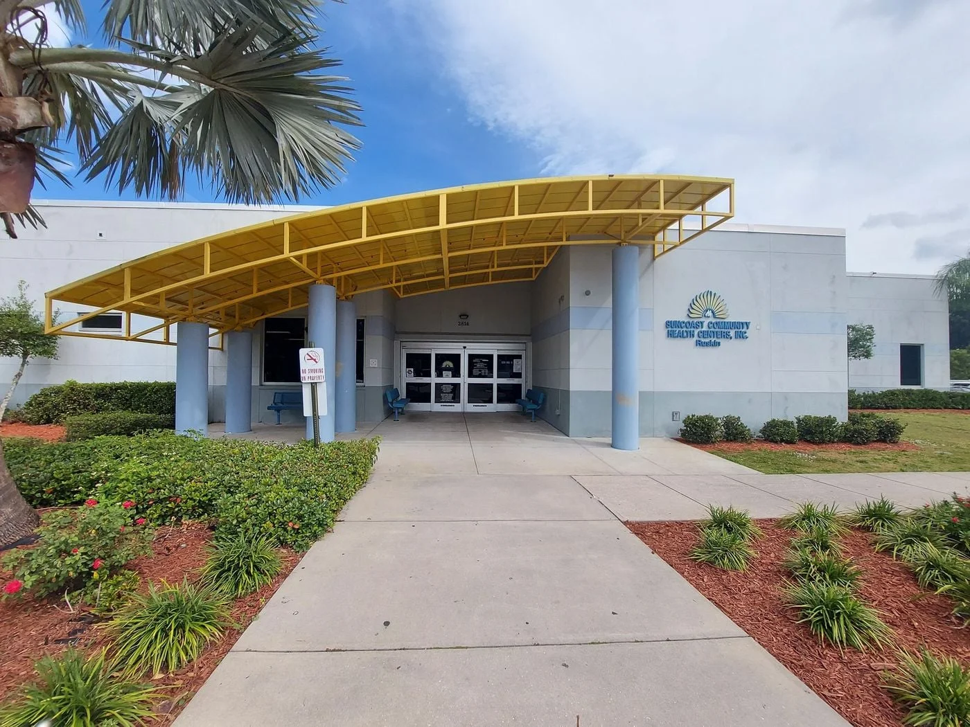 Photo 1 of 2814 14th Ave SE, Ruskin, FL 33570