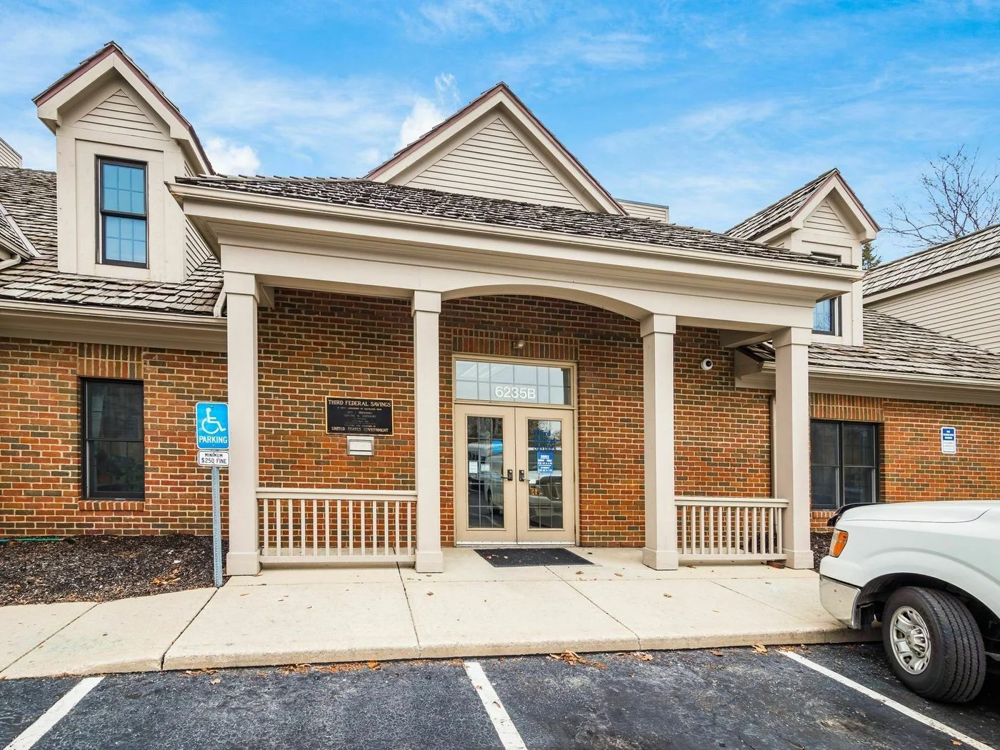 Photo 2 of 6235 Perimeter Dr, Dublin, OH 43017