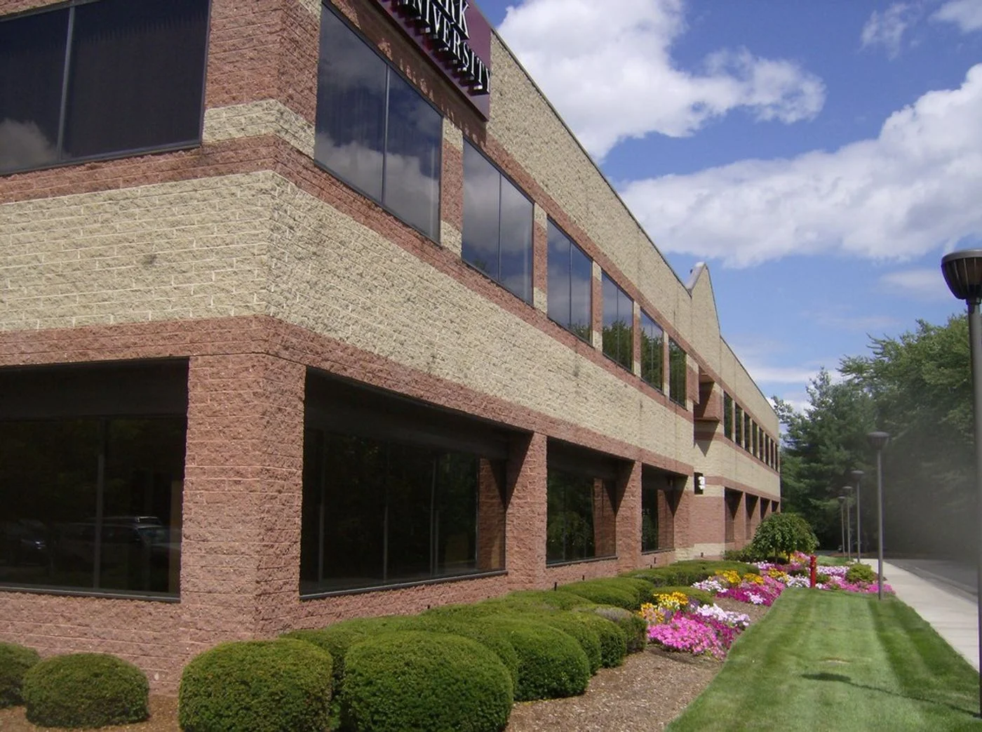 Photo 3 of 333 Turnpike Rd, Southborough, MA 01772