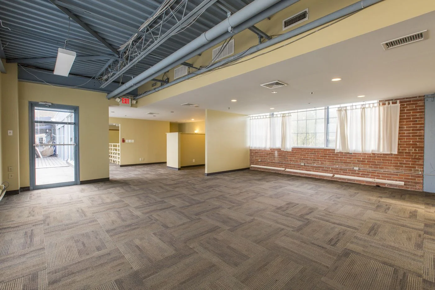 Photo 3 of 3 N Christopher Columbus Blvd, Philadelphia, PA 19106