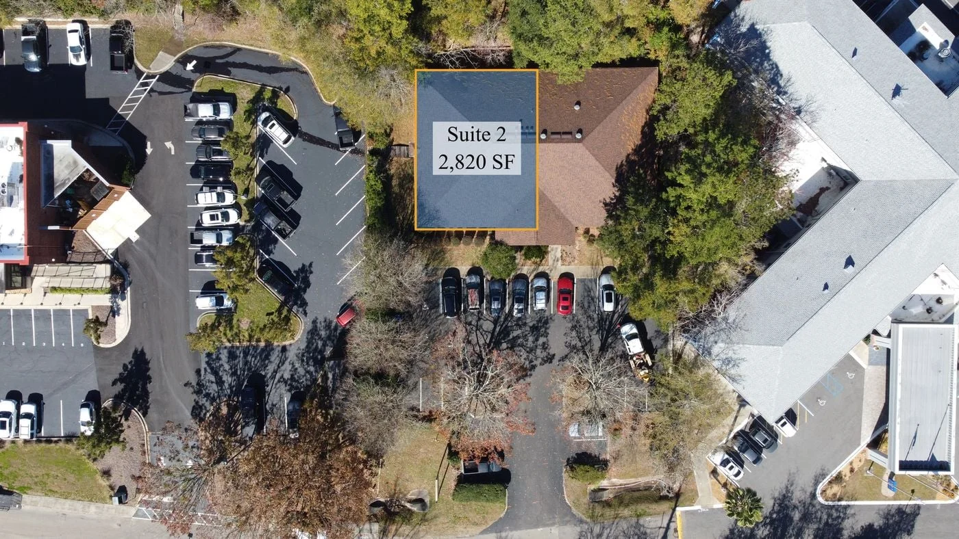 Photo 2 of 1962 Village Green Way, Tallahassee, FL 32308